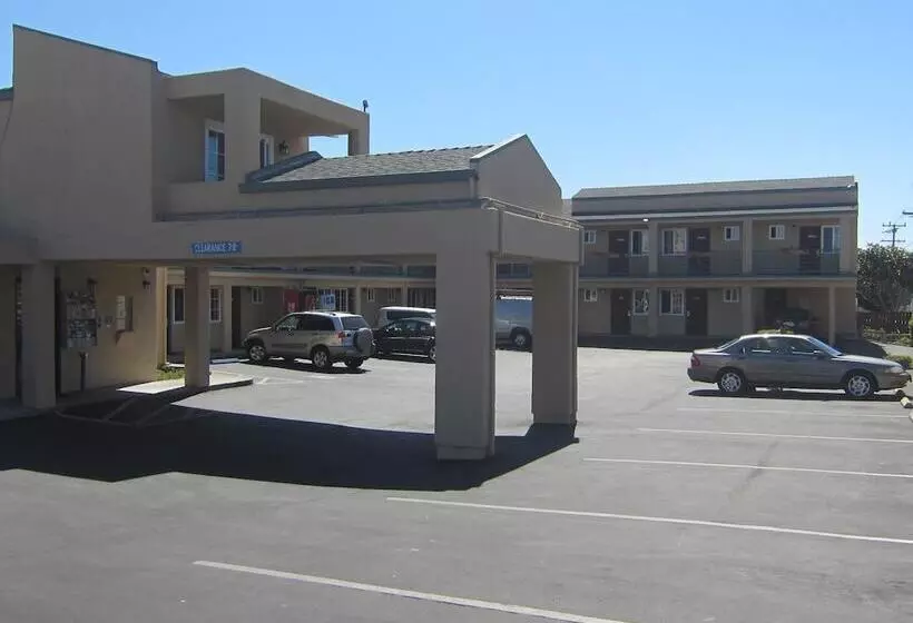 Отель Pacific Best Inn