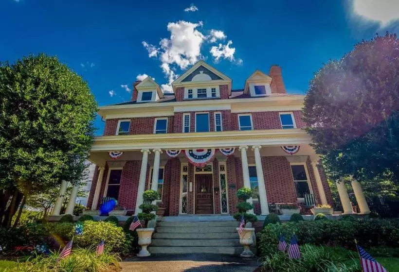 هتل Page House Inn