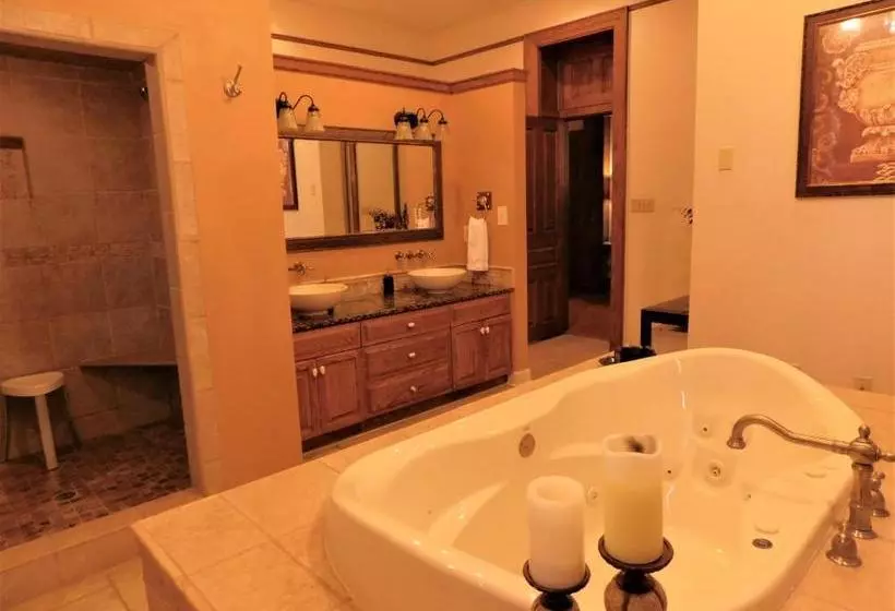 هتل Page House Inn