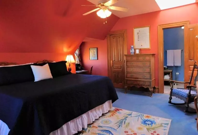 هتل Page House Inn
