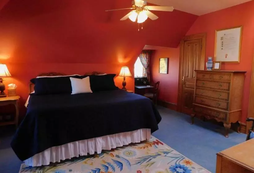 هتل Page House Inn