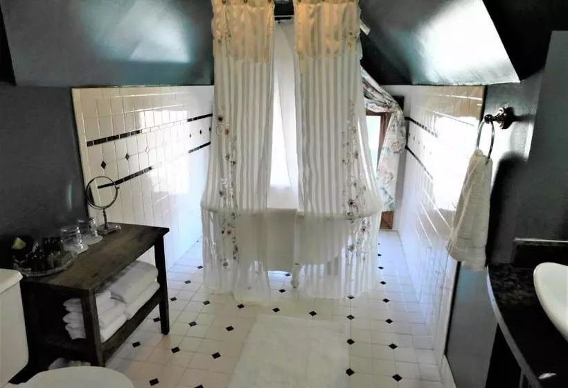 هتل Page House Inn
