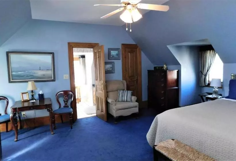 هتل Page House Inn