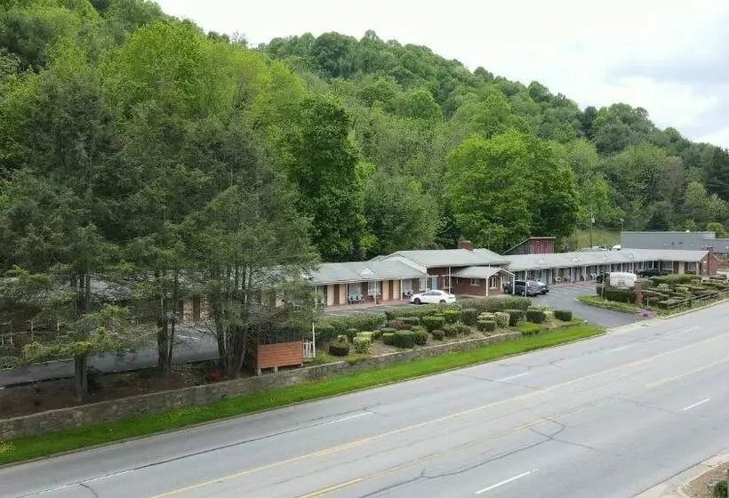 Hotelli Parkway Inn