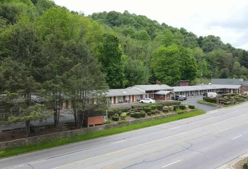 Hotelli Parkway Inn