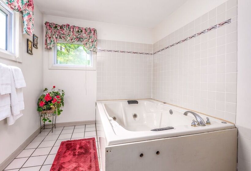 Отель Parkway Inn