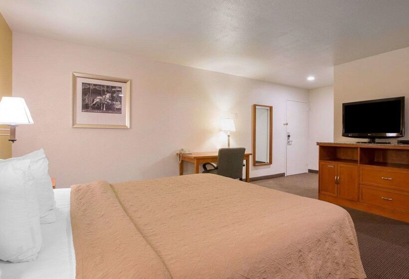 فندق Quality Inn
