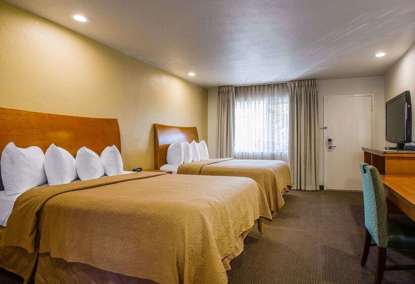فندق Quality Inn