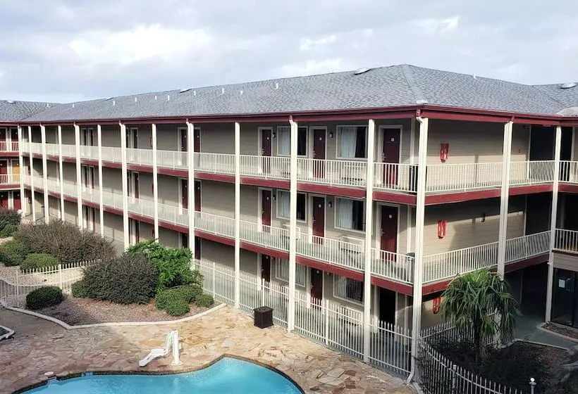 ホテル Red Roof Inn Kenner – New Orleans Airport Ne