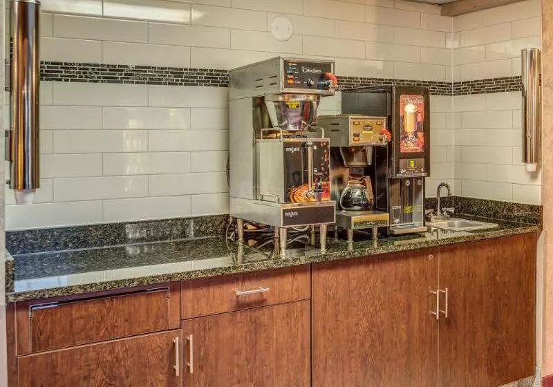 מוטל Prime Rate Inn