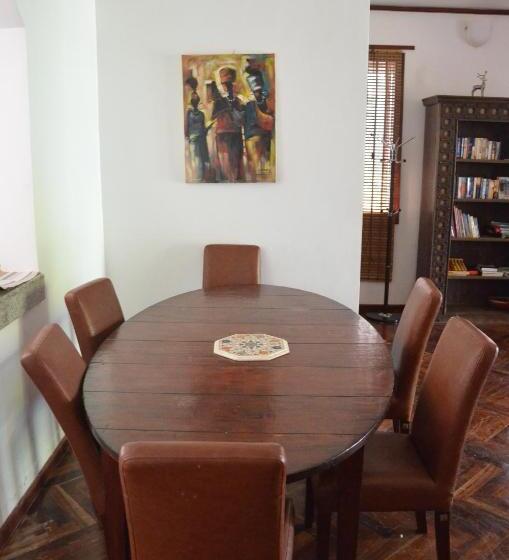 הוסטל Barazani Garden Villa