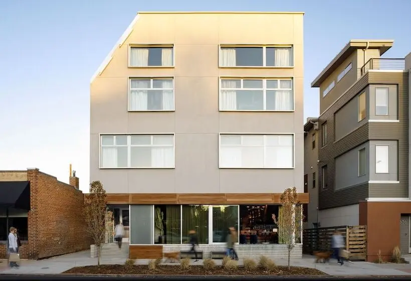 ホテル Gravity Haus Denver