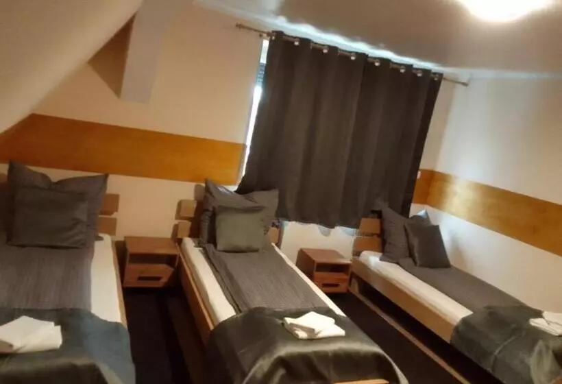 ホテル Schlafhütte