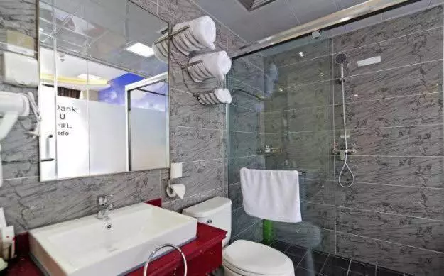 Thank Inn Plus Hotel Guizhou Guiyang Huaxi Avenue Zaojiao Well
