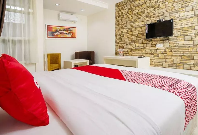 هتل Oyo 1411 Djakarta  Syariah