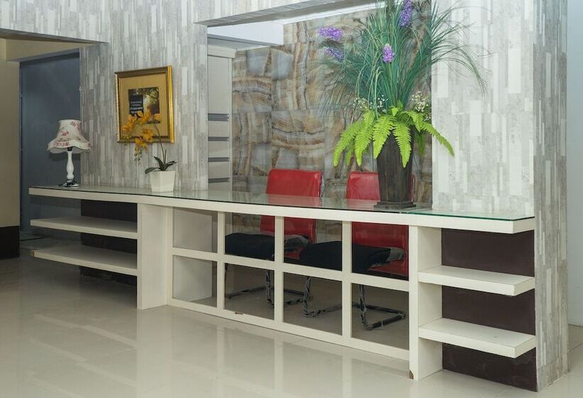 Hotel Oyo 1411 Djakarta  Syariah