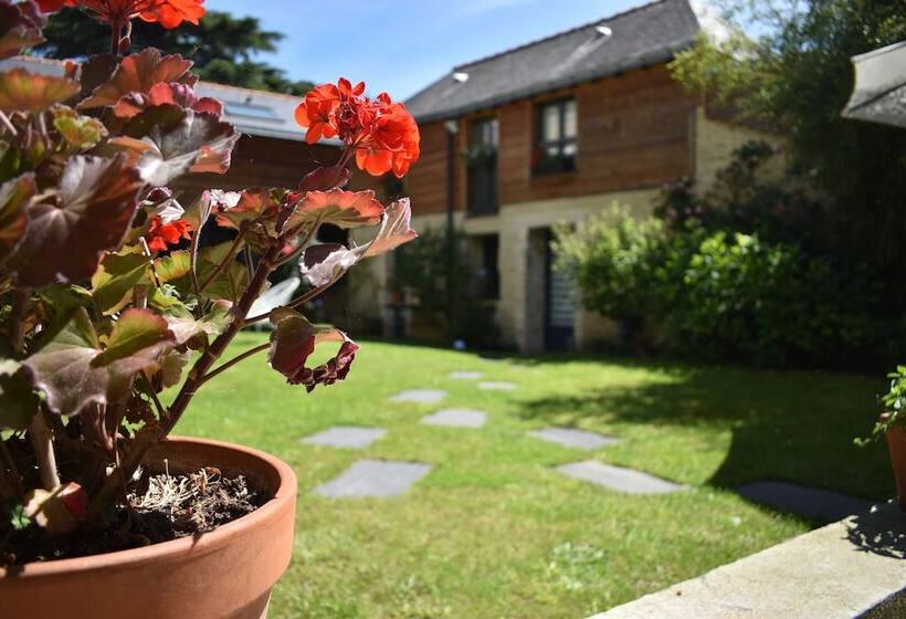 تختخواب و صبحانه Madeleine Et Cie