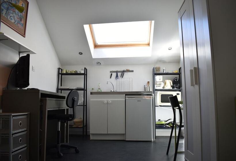 تختخواب و صبحانه Madeleine Et Cie