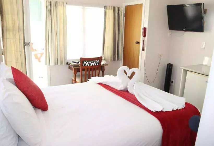 Colonial City Motel And Conference Centre