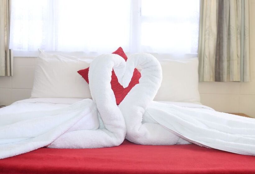 Colonial City Motel And Conference Centre