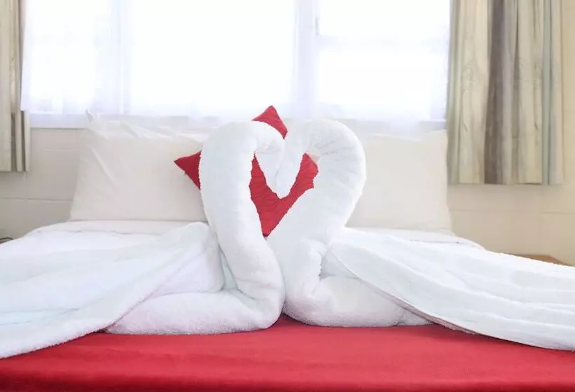 Colonial City Motel And Conference Centre