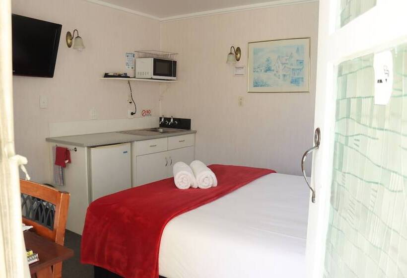 Colonial City Motel And Conference Centre