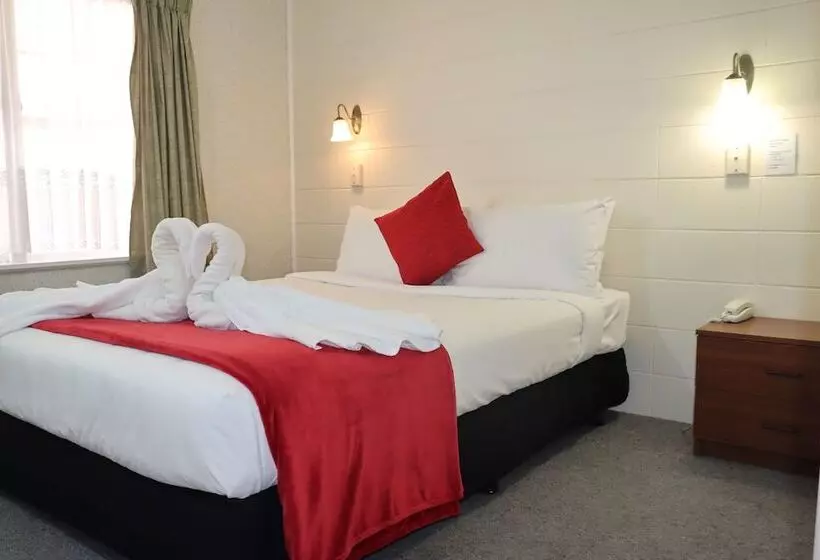 Colonial City Motel And Conference Centre