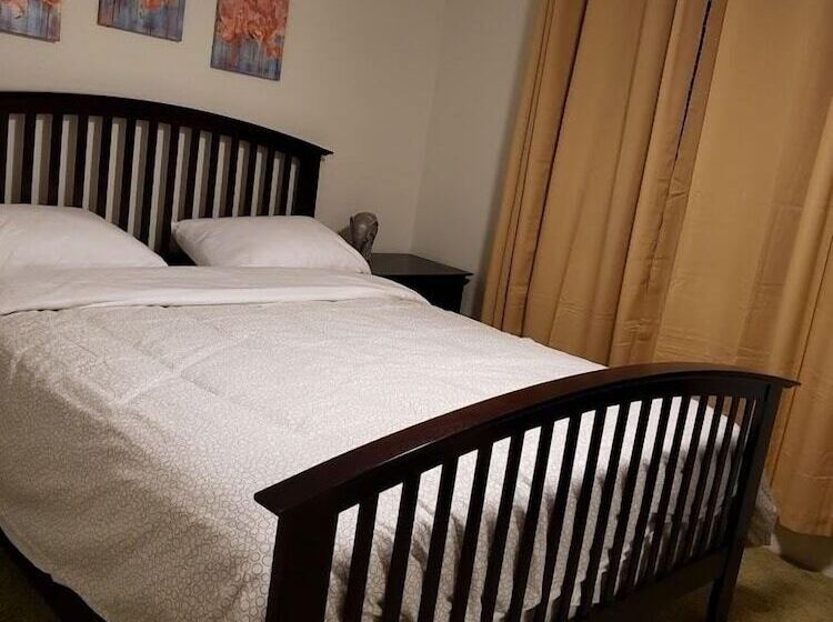 ホテル Borrego Springs Embassy