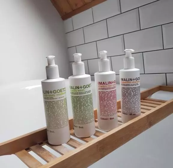 هتل Monqui Boutique