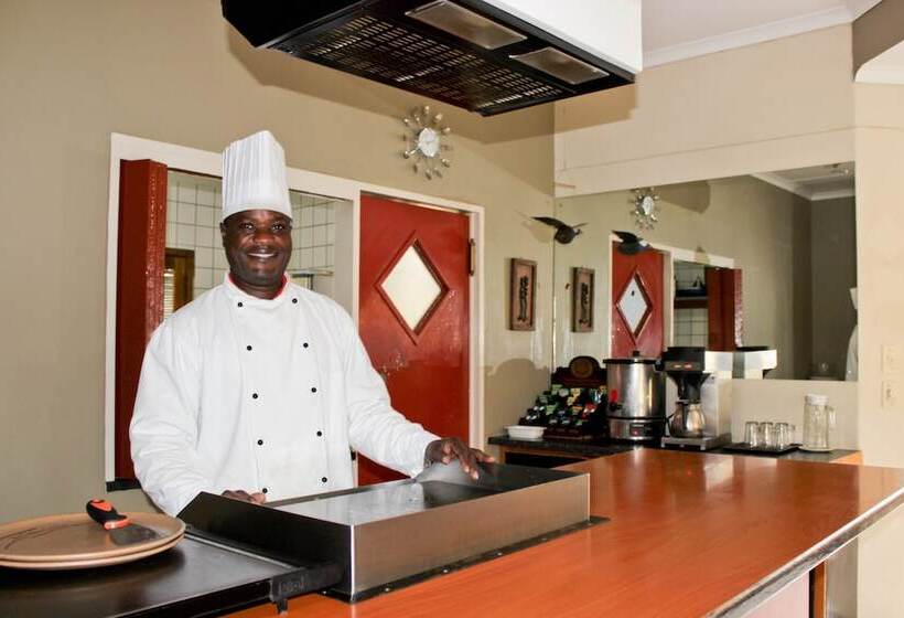 هتل The Countyard