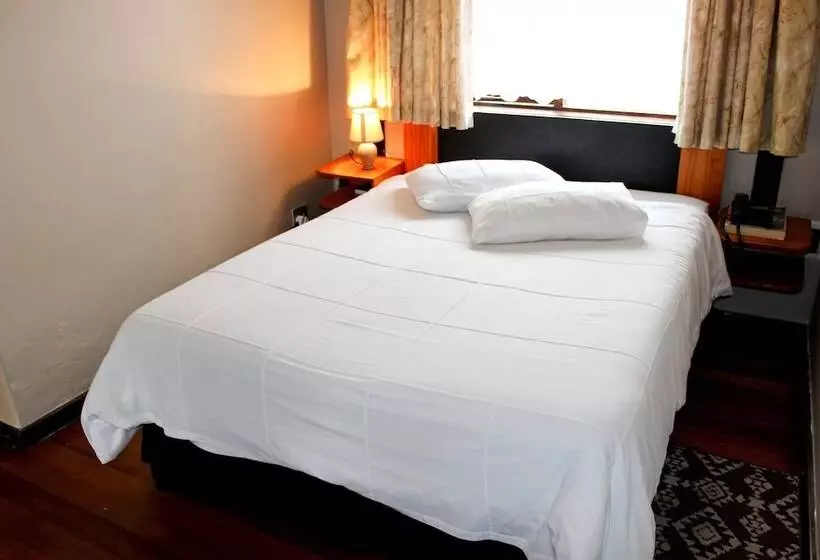 هتل The Countyard