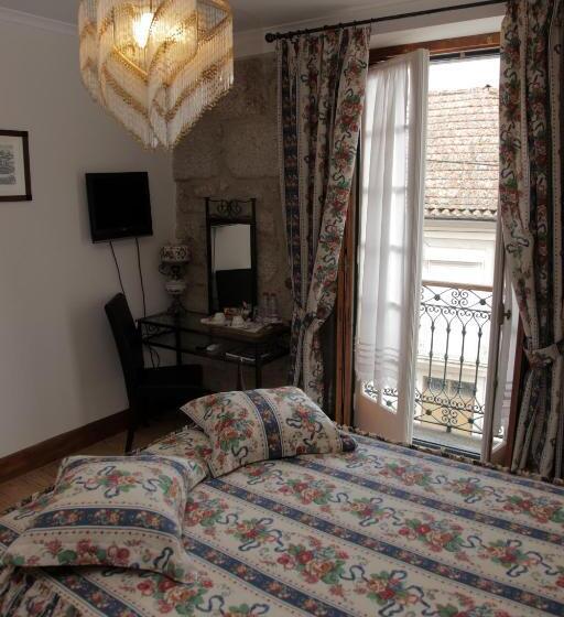 پانسیون Solar Quinta De São Carlos