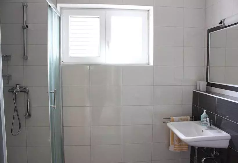 Pintar Apartment