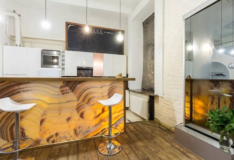 Premium Central Loft