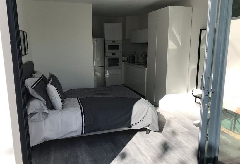 Studio Au Calme Et Indépendant Tassindemilalune