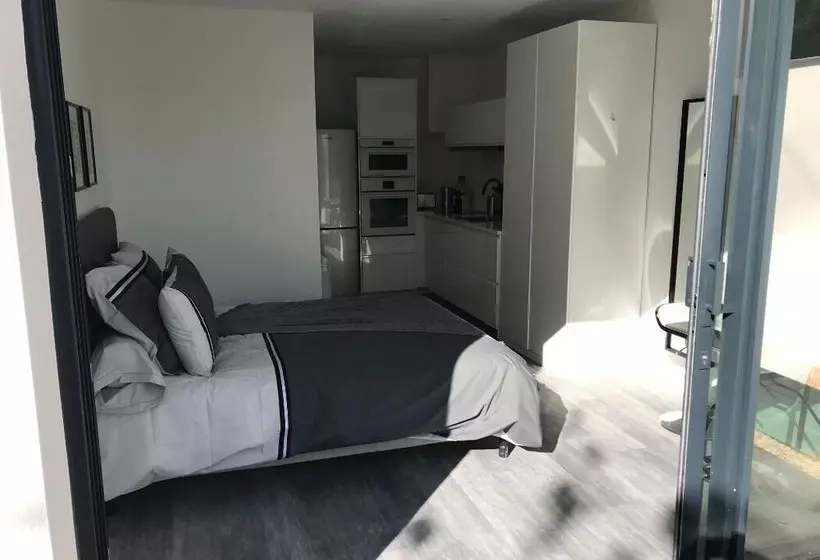 Studio Au Calme Et Indépendant Tassindemilalune