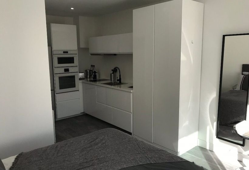 Studio Au Calme Et Indépendant Tassindemilalune