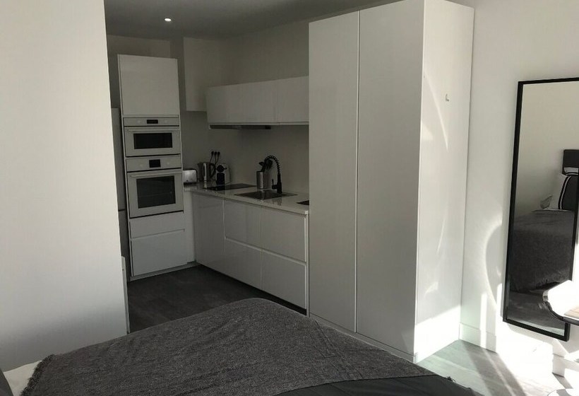 Studio Au Calme Et Indépendant Tassindemilalune