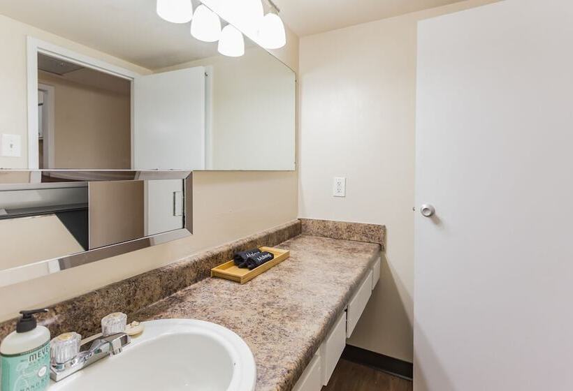 The River City Flats