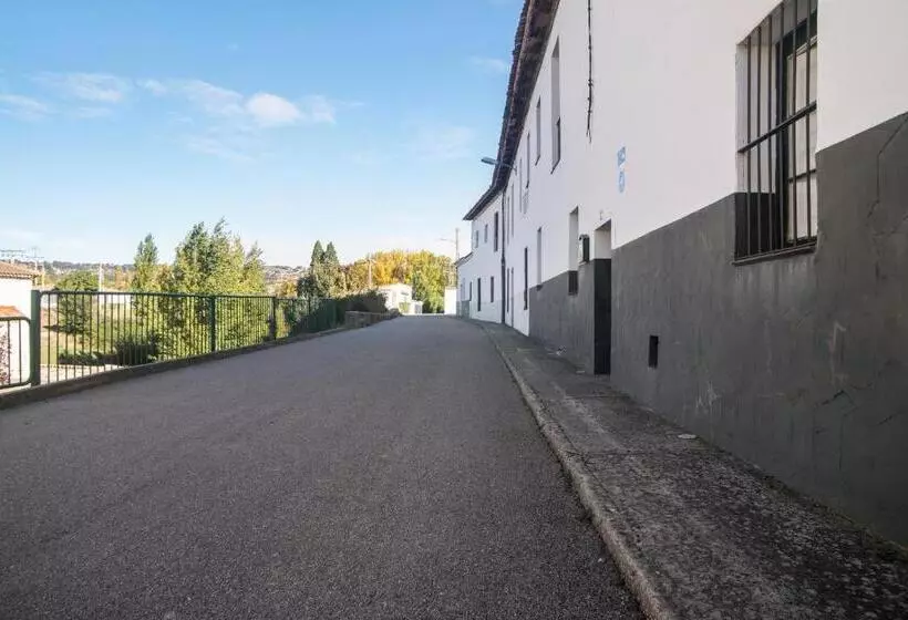 Spacious House With Garden In Sardon De Duero