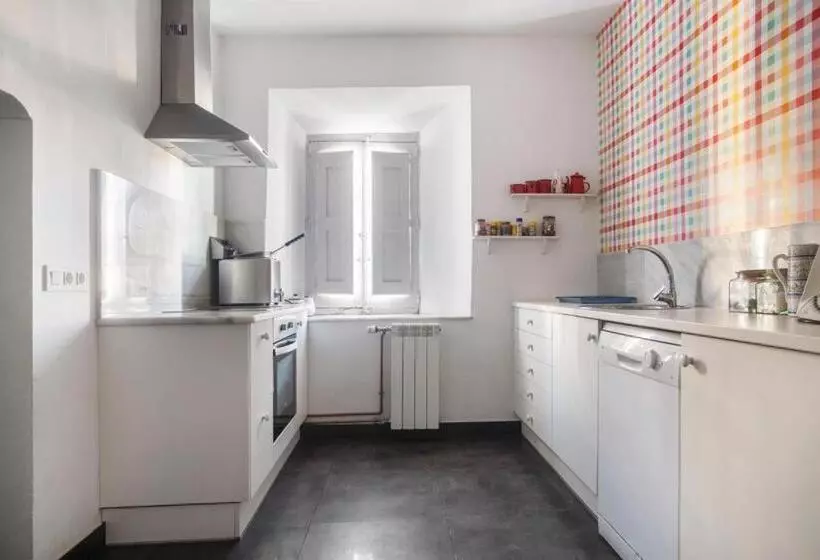 Spacious House With Garden In Sardon De Duero