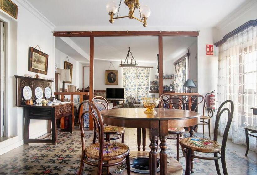 Spacious House With Garden In Sardon De Duero