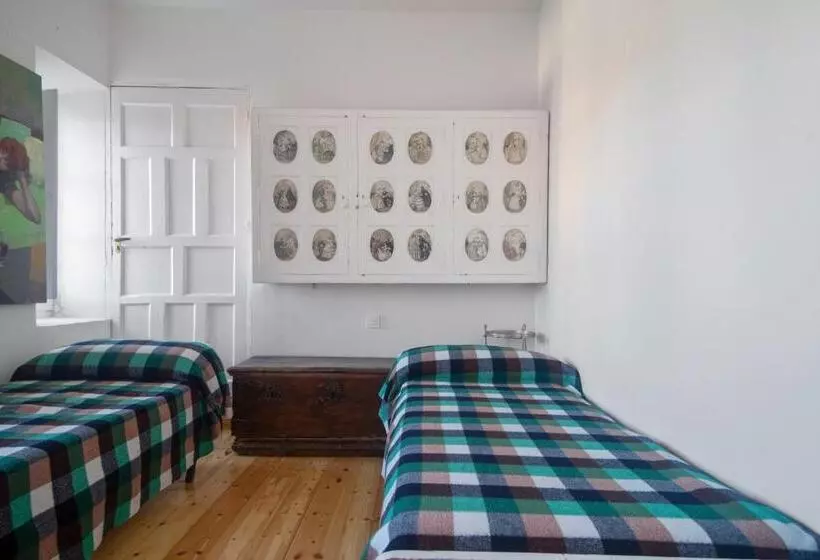 Spacious House With Garden In Sardon De Duero