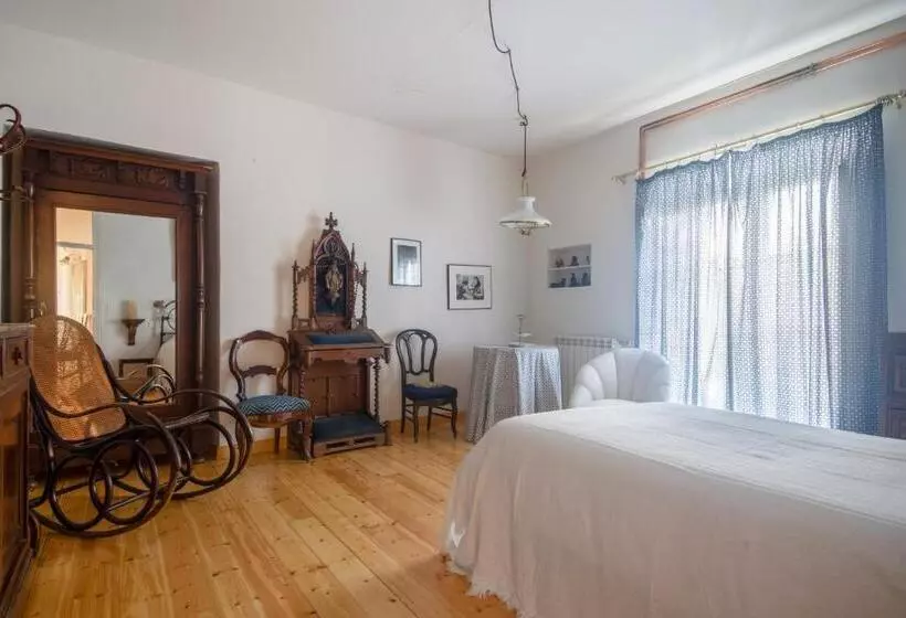 Spacious House With Garden In Sardon De Duero