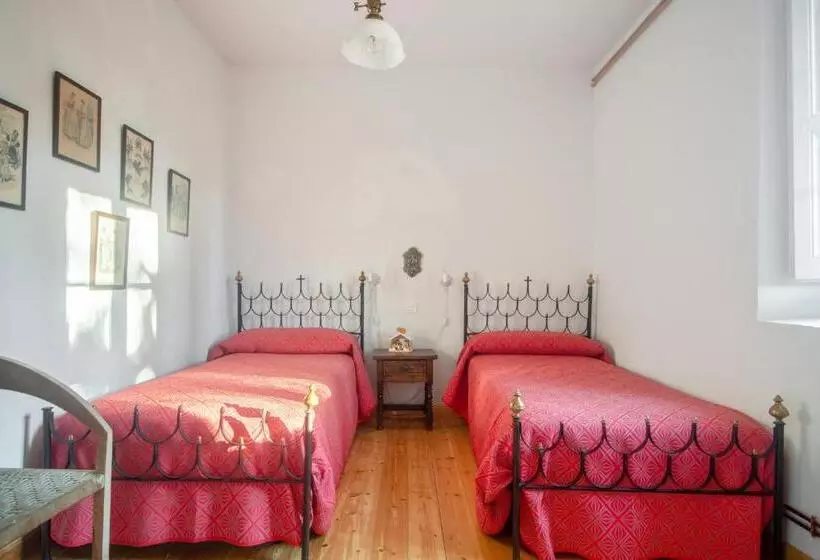 Spacious House With Garden In Sardon De Duero