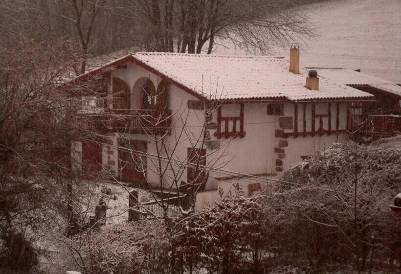 הוסטל La Coquille Napoléon