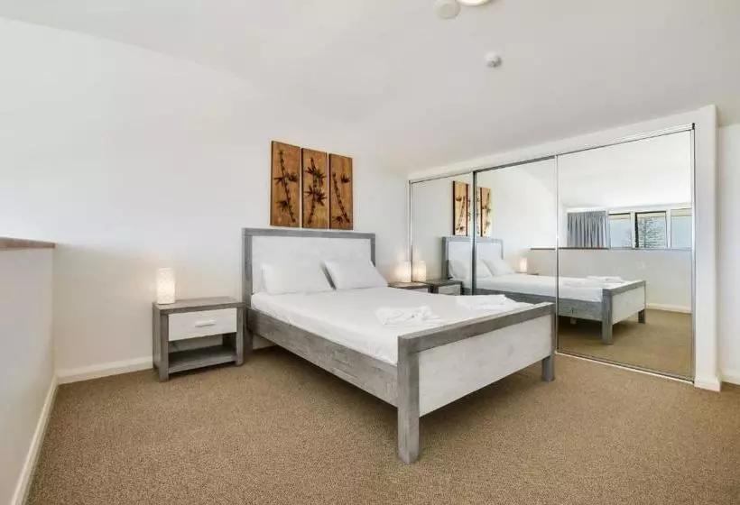 Alex Beach Resort 317/428