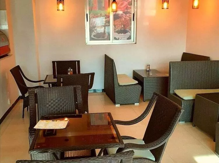 تختخواب و صبحانه Addis Amba Guest House