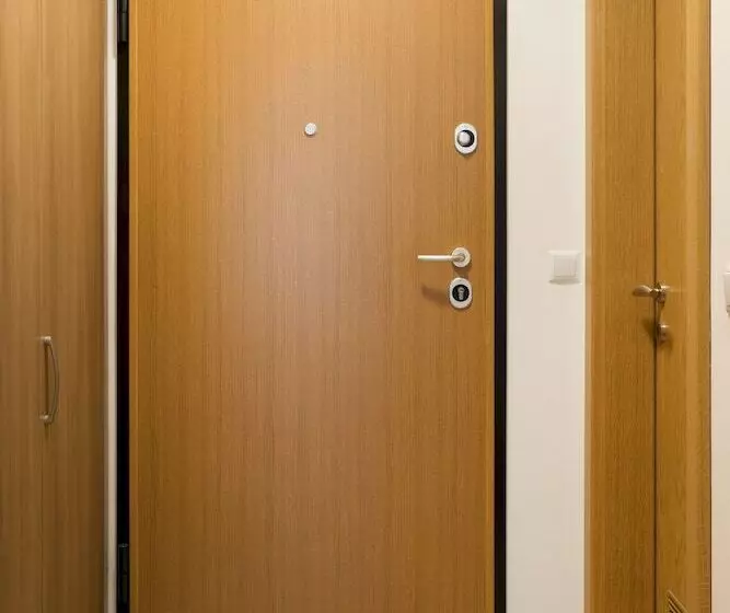 Cute And Sunny Studio In Zagreb With Balcony & Free Parking