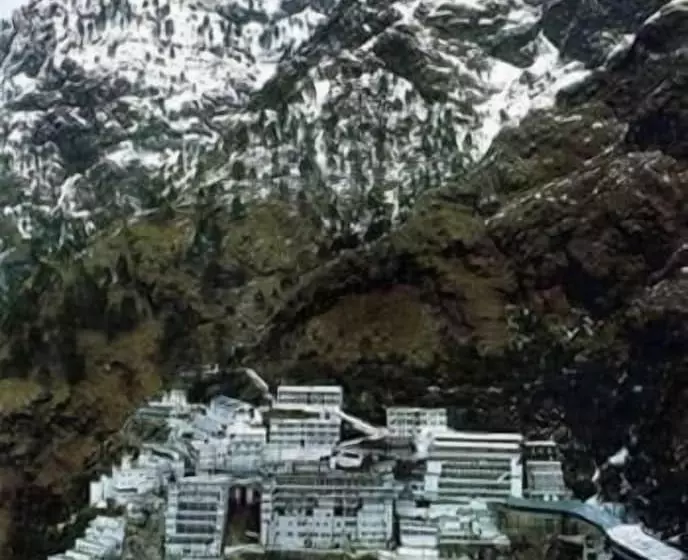 ホテル Aashirwad